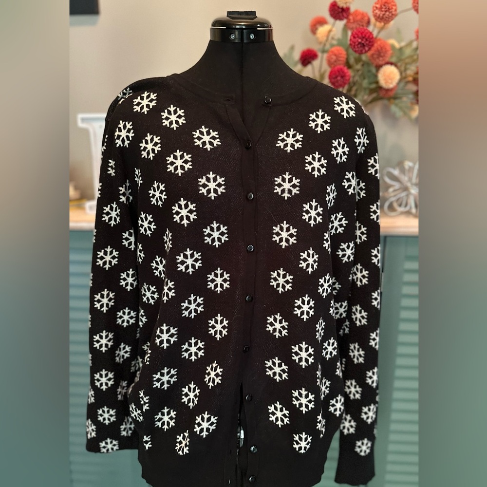 LOFT Black and White Patterned Cardigan